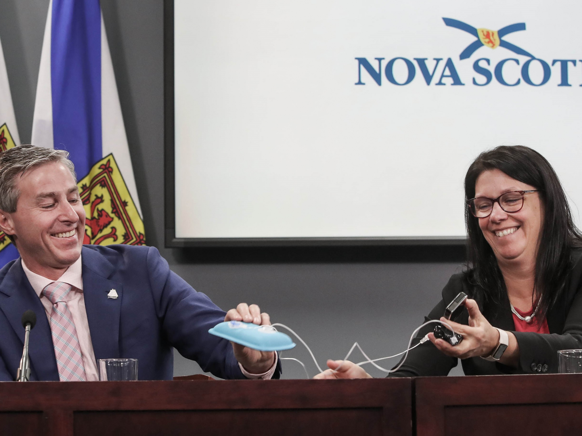 Photo of Premier Tim Houston and Health and Wellness Minister Michelle Thompson