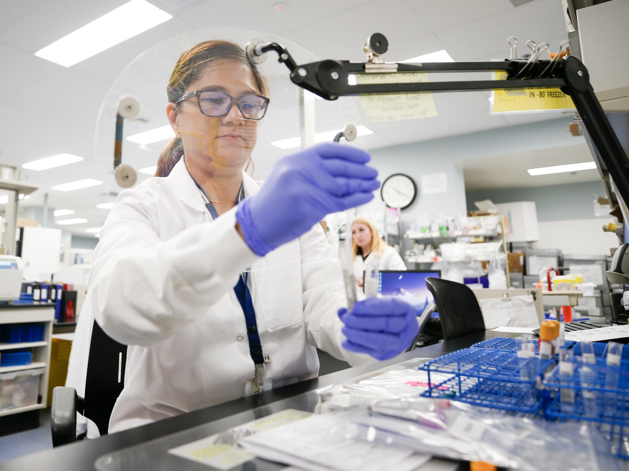 A medical laboratory technologist at work at the Colchester East Hants Health Centre lab. (Communications Nova Scotia / File)