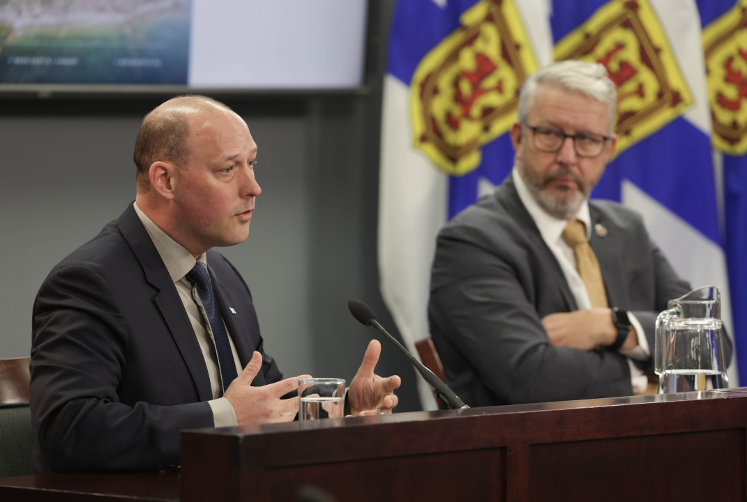 (L-R) Timothy Halman, Minister of Environment and Climate Change, and John Lohr, Minister of Municipal Affairs and Housing, during the release of the coastal protection action plan. (Communications Nova Scotia)