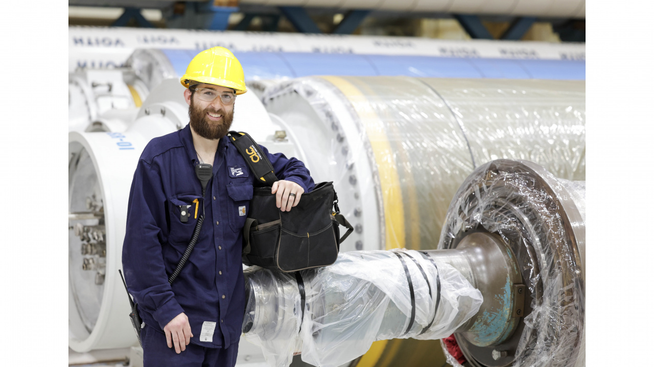 Photo of an electrical apprentice at Port Hawkesbury Paper