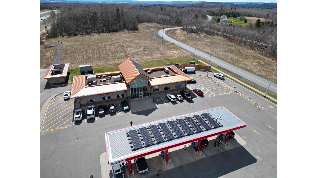 Aerial photo of Glooscap Community Centre and its solar panels