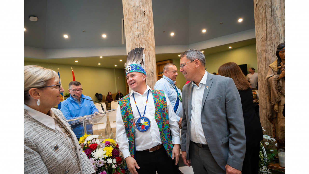 Photo of Eskasoni Chief Leroy Denny, Seniors and Long-Term Care Minister Barbara Adams and Brian Wong, Minister of Advanced Education and L'nu Affairs 