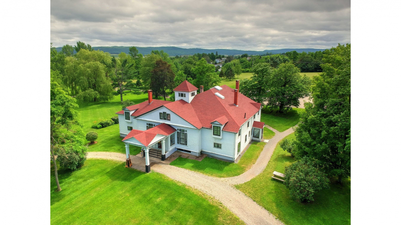Aerial photo of Clifton Museum Park