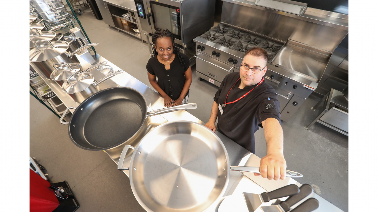 Photo of man and woman in kitchen at Mahone Bay Nursing Home