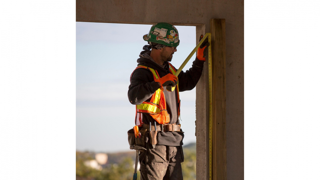 builder at work