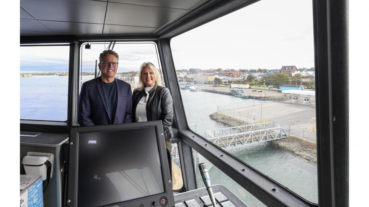 Photo of Mark Wilson, President and CEO of Bay Ferries Limited, and Public Works Minister Kim Masland