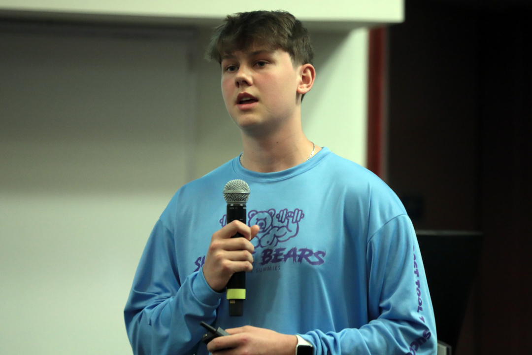 Rory Fox stands and pitches his idea, Swole Bears.