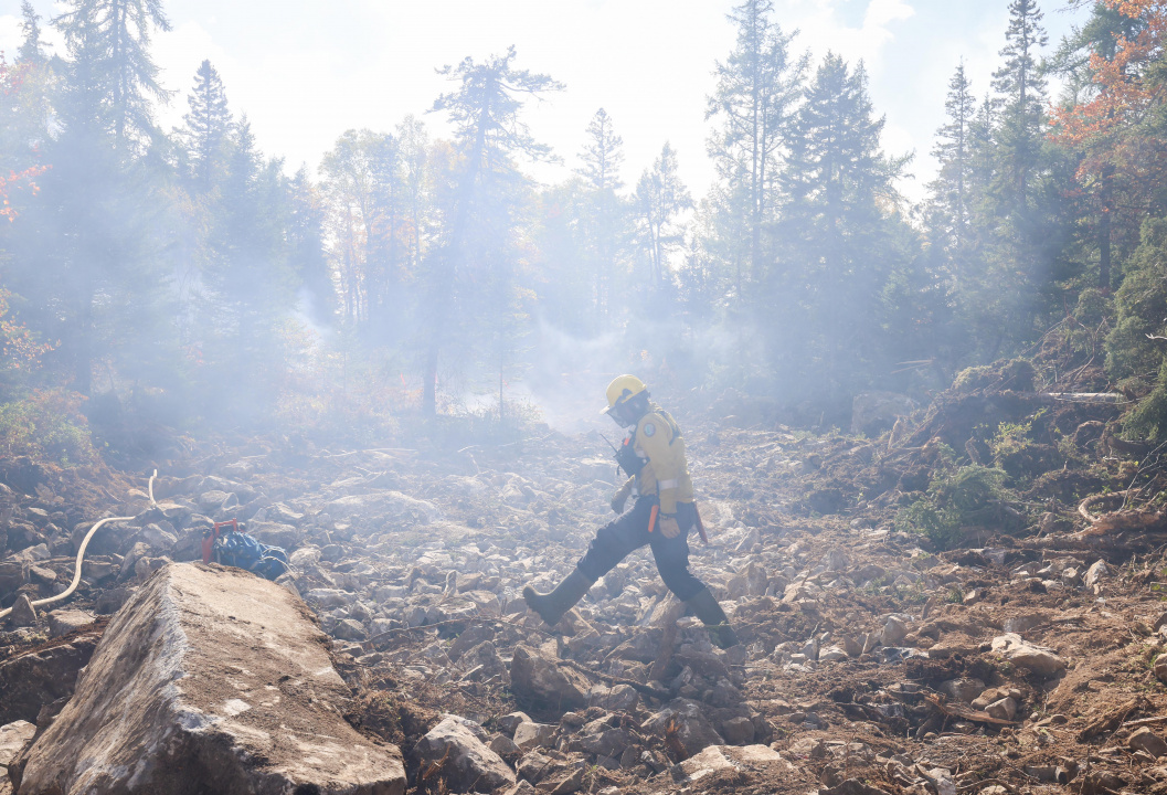 Wildfire response at Lake George, Kings County.