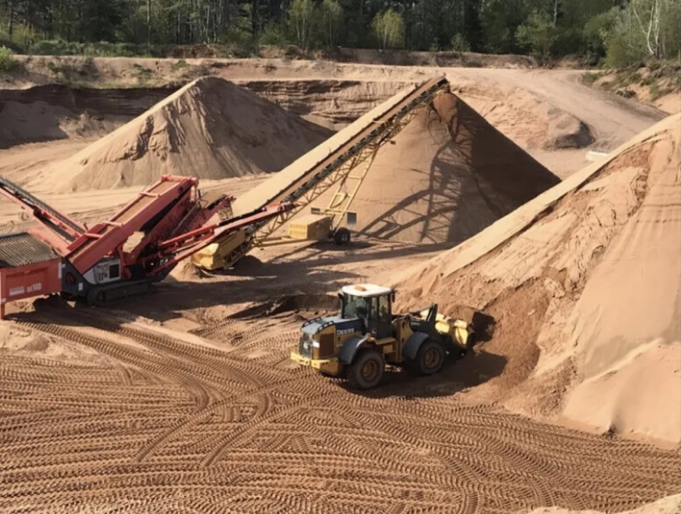 Kenneth Lutz Trucks Ltd.’s Morden Road sandpit 